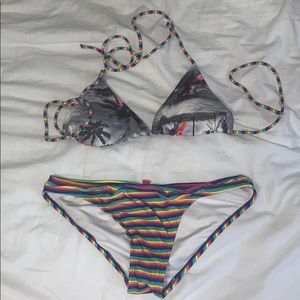 OP Rainbow bikini set